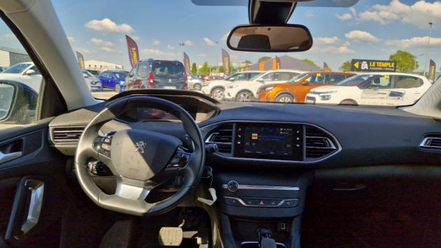 Peugeot 308 image 8