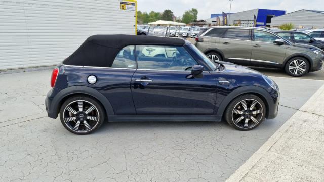 Mini Cabrio image 2