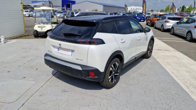Peugeot 2008 image 4