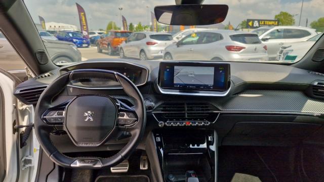 Peugeot 2008 image 1