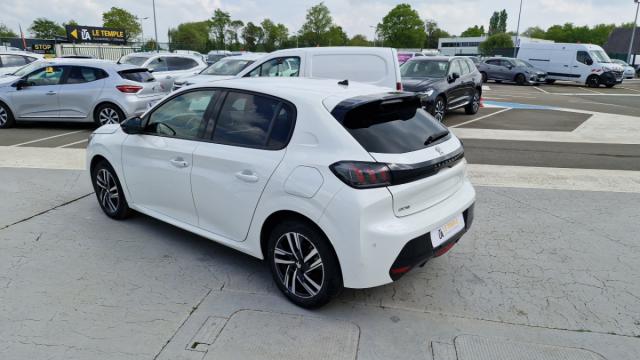 Peugeot 208 image 7