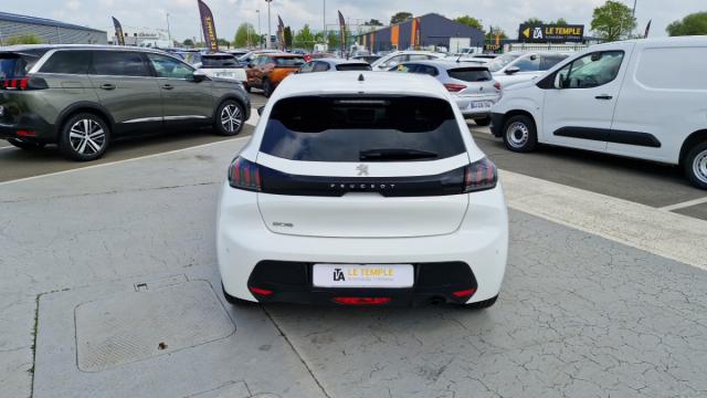 Peugeot 208 image 6