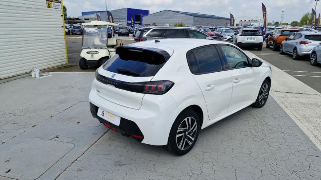 Peugeot 208 image 5