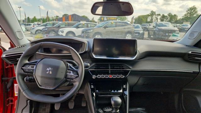 Peugeot 2008 image 8