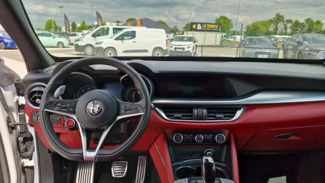 Alfa Romeo Stelvio image 4