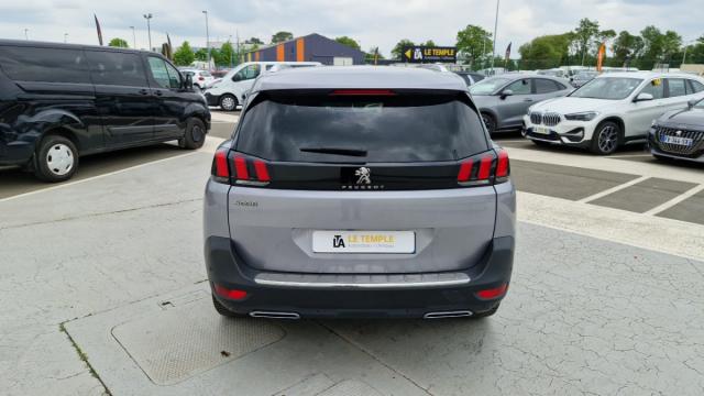 Peugeot 5008 image 2