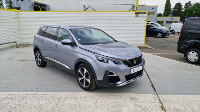 Peugeot 5008 image 6