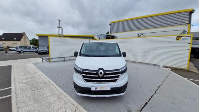 Renault Trafic image 8