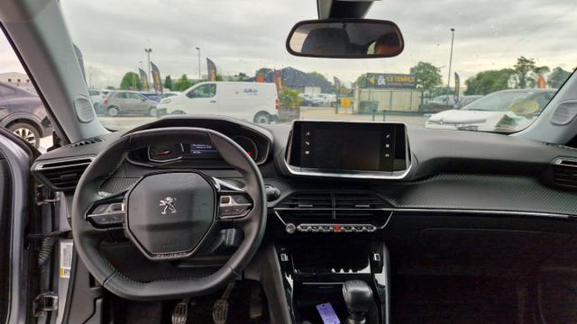 Peugeot 2008 image 3