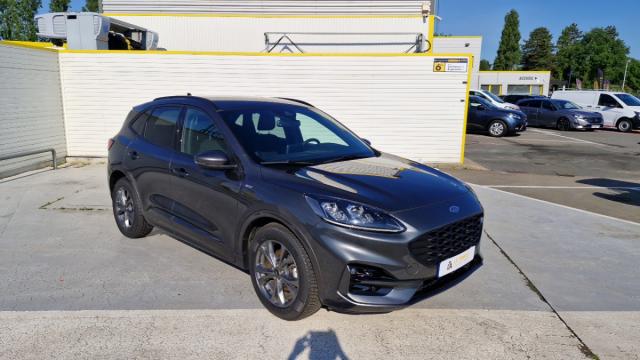 Ford Kuga image 9