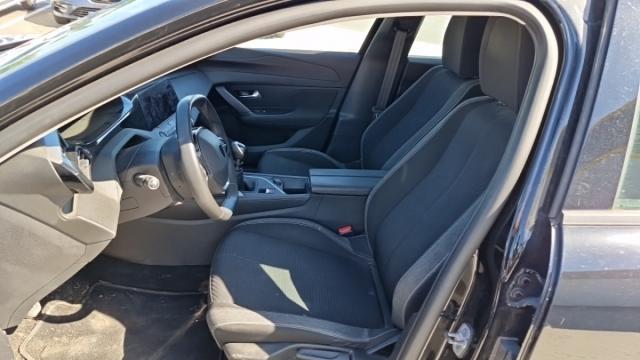Peugeot 308 image 8