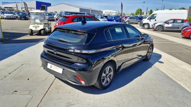 Peugeot 308 image 1
