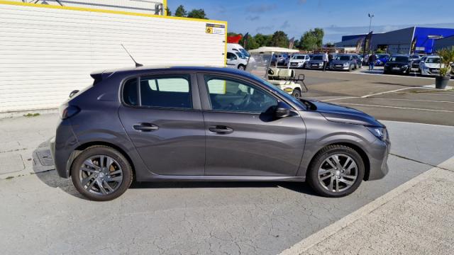 Peugeot 208 image 4