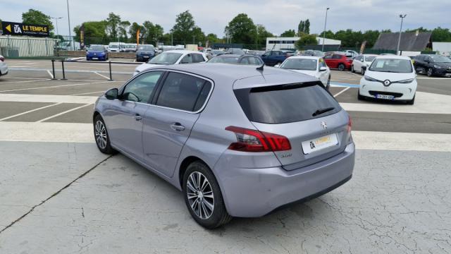 Peugeot 308 image 1