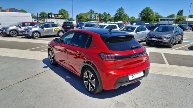 Peugeot 208 image 9