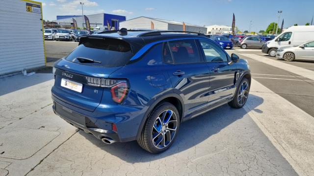 Lynk & Co 01 image 3