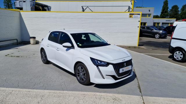 Peugeot 208 image 9