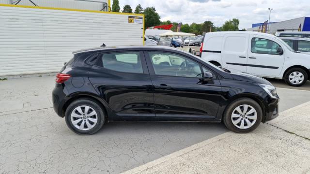 Renault Clio image 9