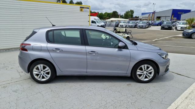 Peugeot 308 image 8