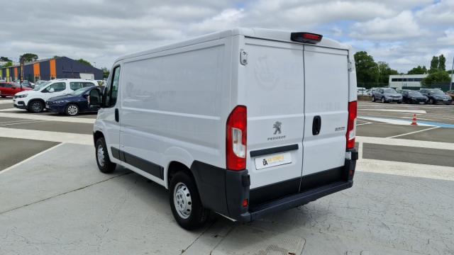 Peugeot Boxer image 2
