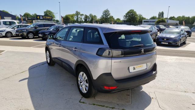 Peugeot 5008 image 2
