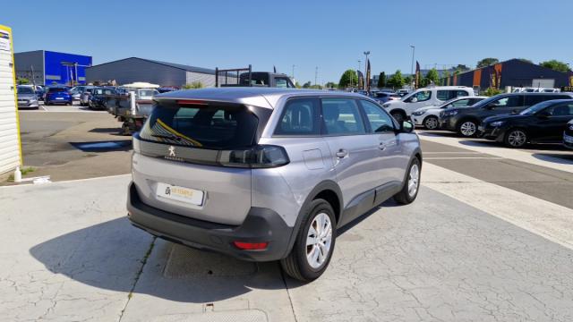 Peugeot 5008 image 4