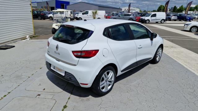 Renault Clio image 9