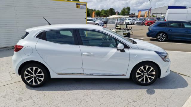 Renault Clio image 9