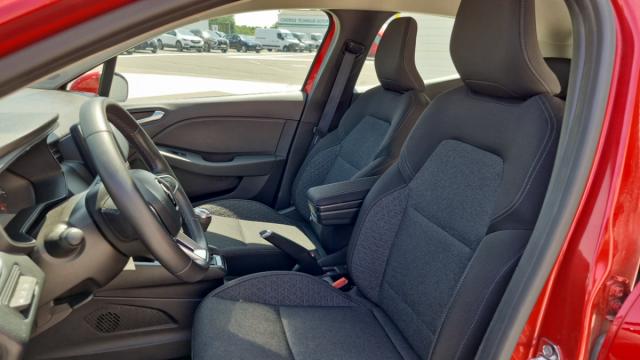 Renault Clio image 9