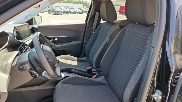 Peugeot 2008 image 3