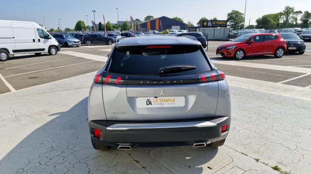 Peugeot 2008 image 8
