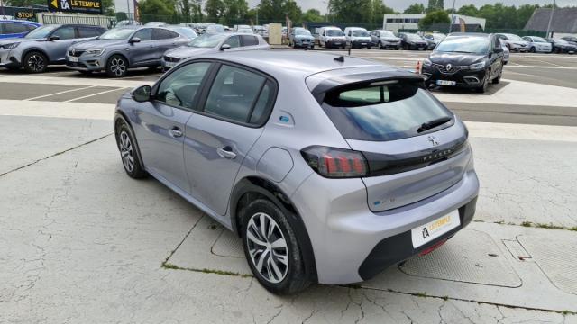 Peugeot 208 image 2