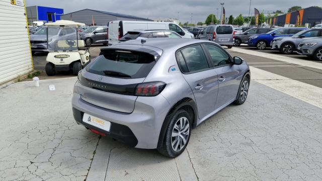 Peugeot 208 image 1