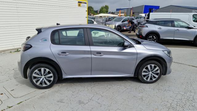 Peugeot 208 image 7