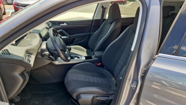 Peugeot 308 image 1