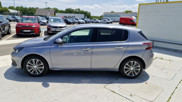 Peugeot 308 image 8
