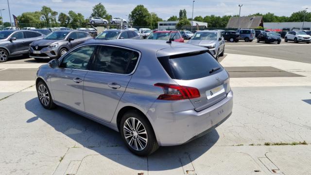 Peugeot 308 image 9