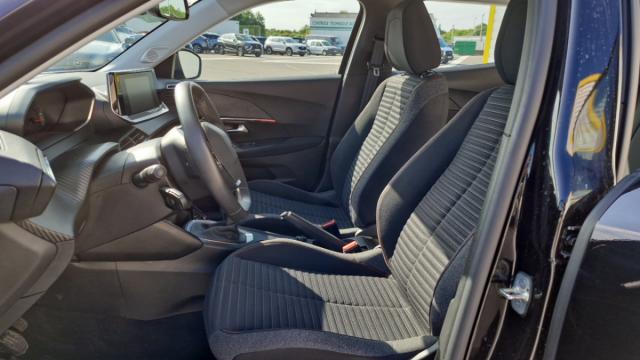 Peugeot 2008 image 1