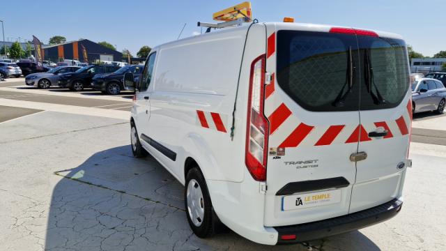 Ford Transit Custom image 8