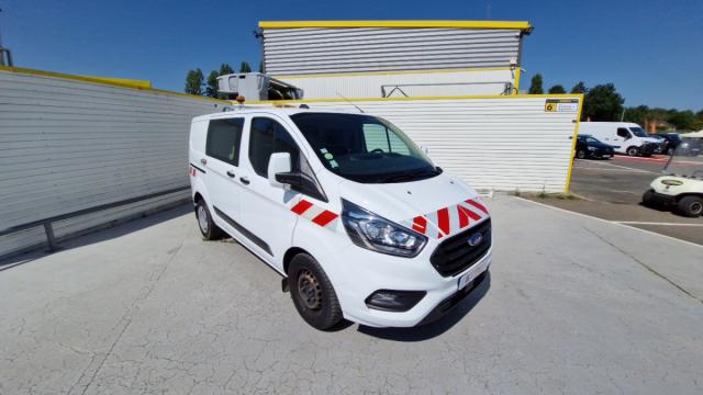 Ford Transit Custom image 2