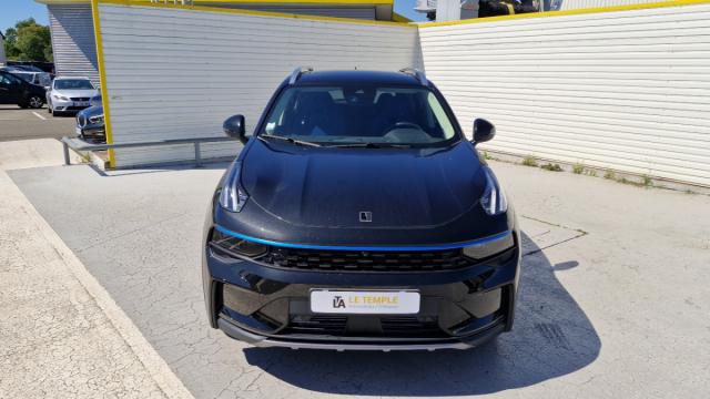 Lynk & Co 01 image 5