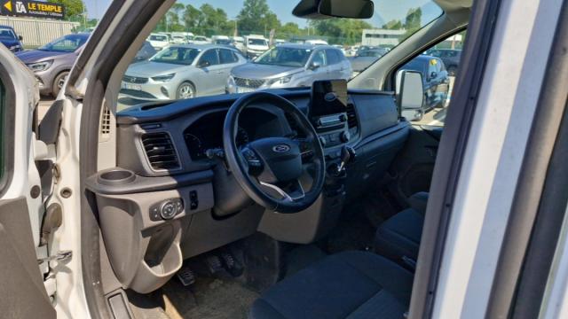 Ford Transit Custom image 3