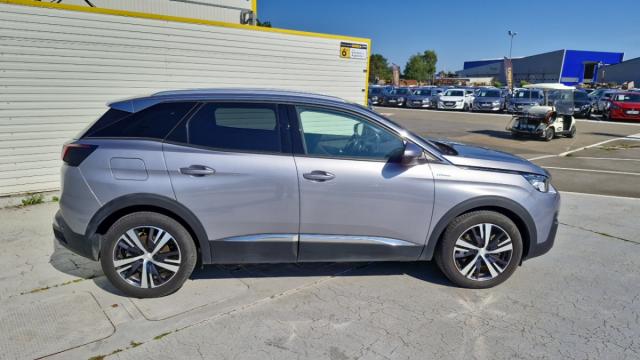 Peugeot 3008 image 3