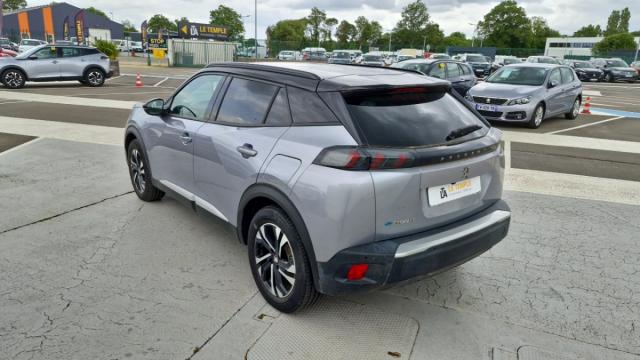 Peugeot 2008 image 2