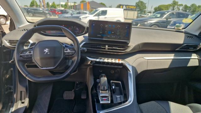 Peugeot 5008 image 1