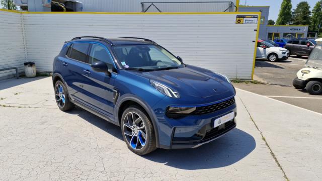 Lynk & Co 01 image 5