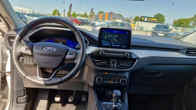 Ford Kuga image 1