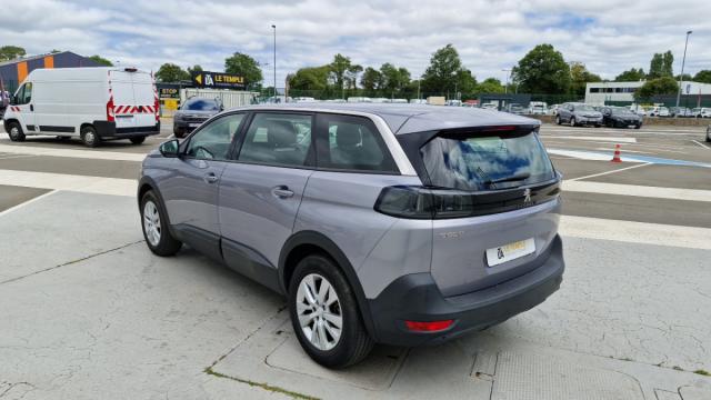 Peugeot 5008 image 2