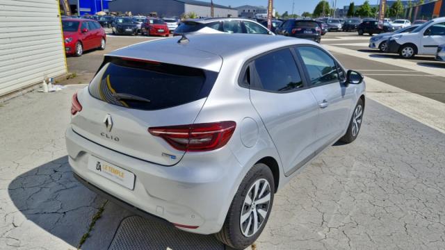 Renault Clio image 6