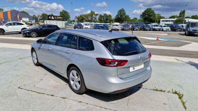 Opel Insignia Sports Tourer image 4